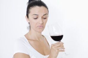 a woman drinking wine how to quit